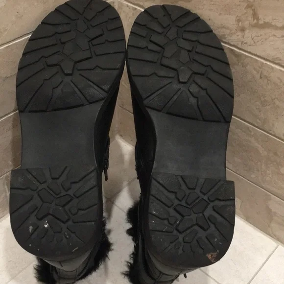 EUC Bass Mara Fur Waterproof Leather Boots Black Size 8.5 - Picture 10 of 10